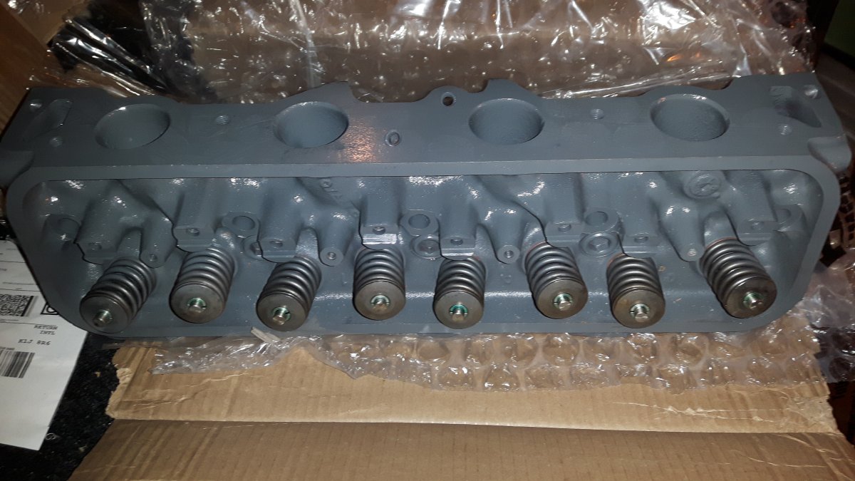 1096 Ford 460 Engine Cylinder Head - Image 9