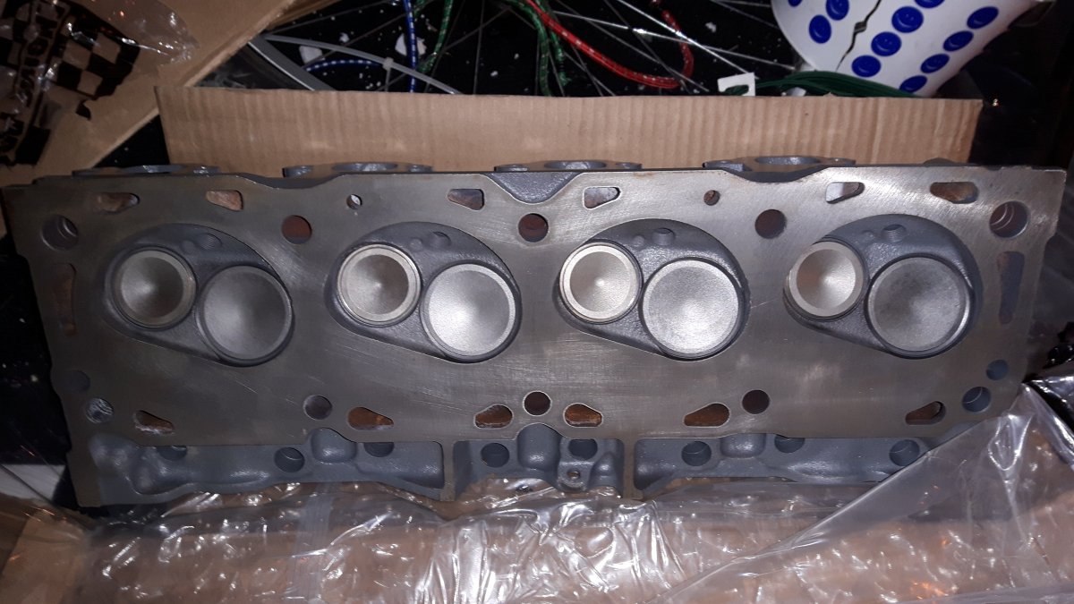 1096 Ford 460 Engine Cylinder Head - Image 7