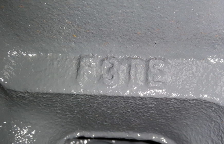 1096 Ford 460 Engine Cylinder Head - Image 3